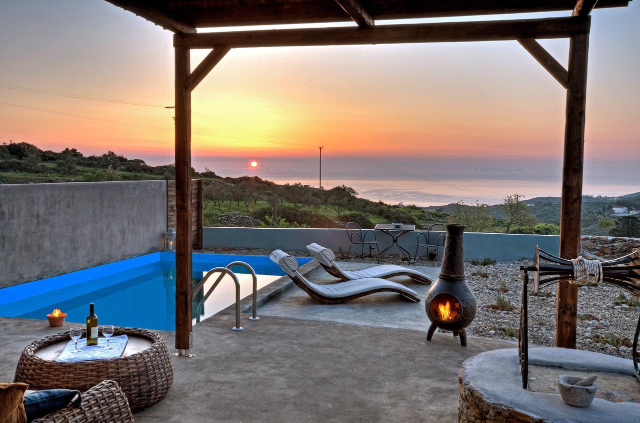 Gerakari Suites Agia Pelagia  エクステリア 写真