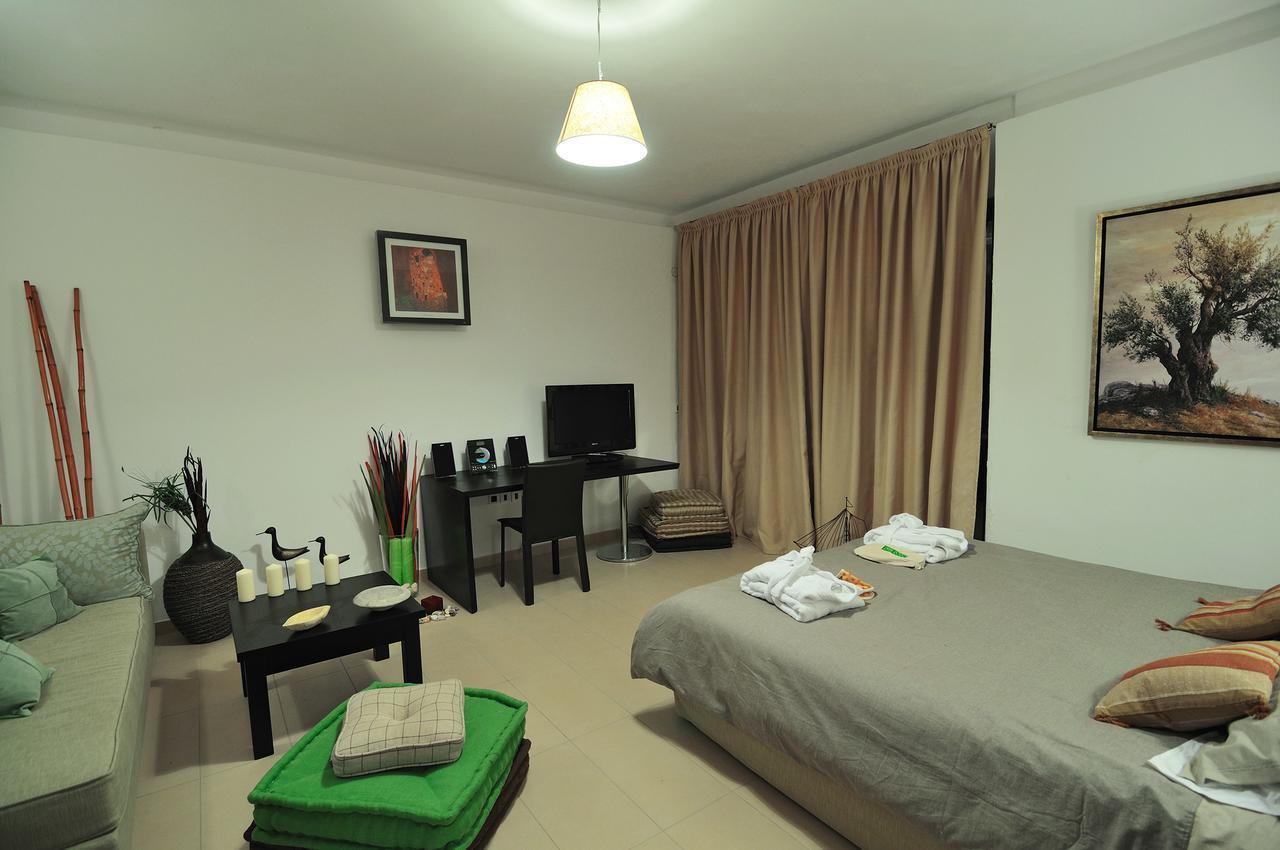 Gerakari Suites Agia Pelagia  エクステリア 写真
