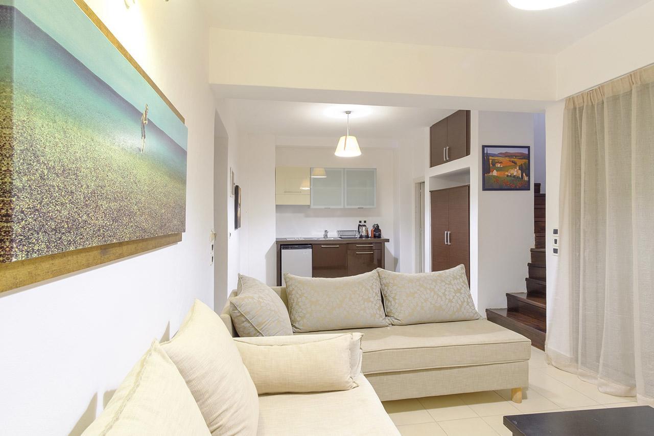 Gerakari Suites Agia Pelagia  エクステリア 写真