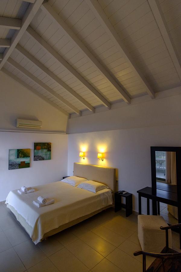 Gerakari Suites Agia Pelagia  エクステリア 写真