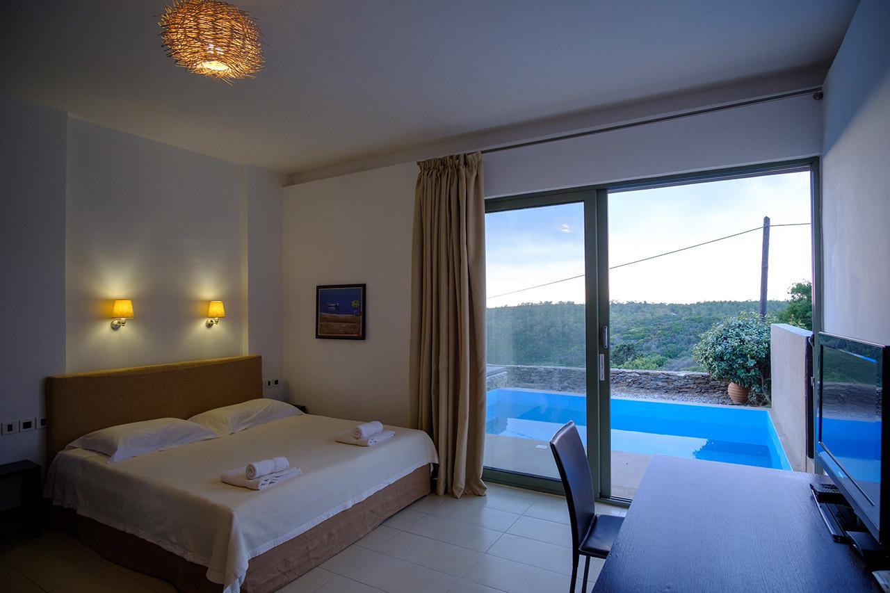 Gerakari Suites Agia Pelagia  エクステリア 写真