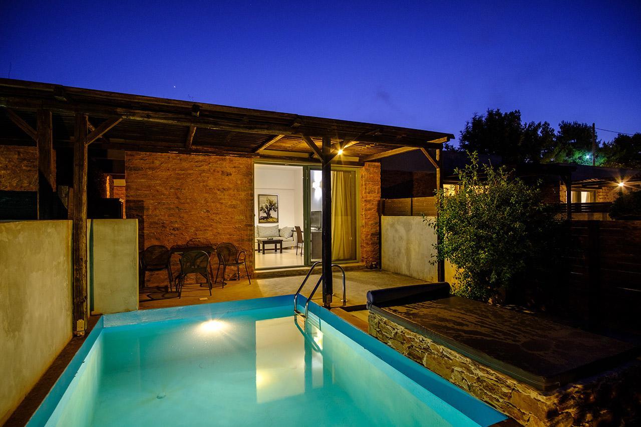 Gerakari Suites Agia Pelagia  エクステリア 写真