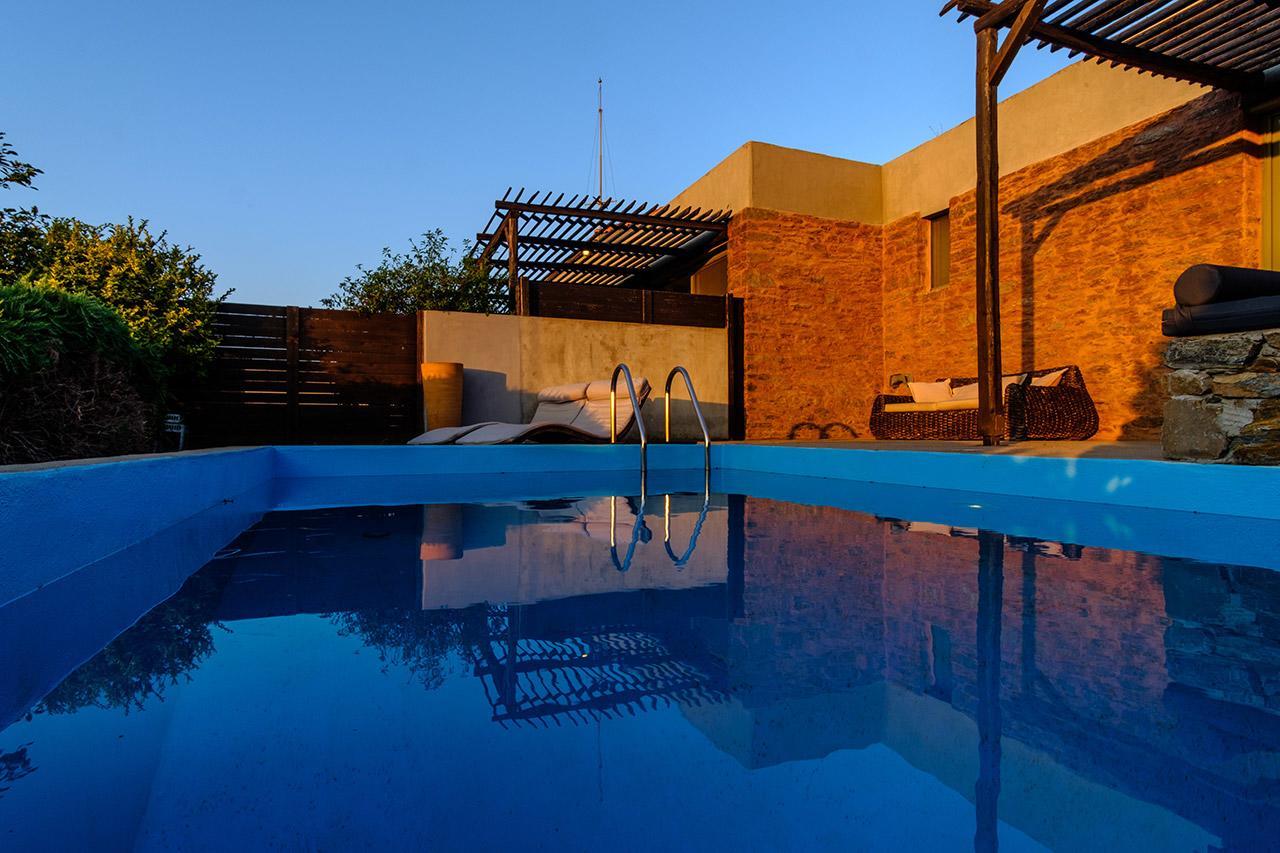 Gerakari Suites Agia Pelagia  エクステリア 写真